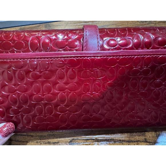 Coach Soho Patent Leather Buckle Slim Envelope Clutch/ Wristlet - Picture 3 of 16